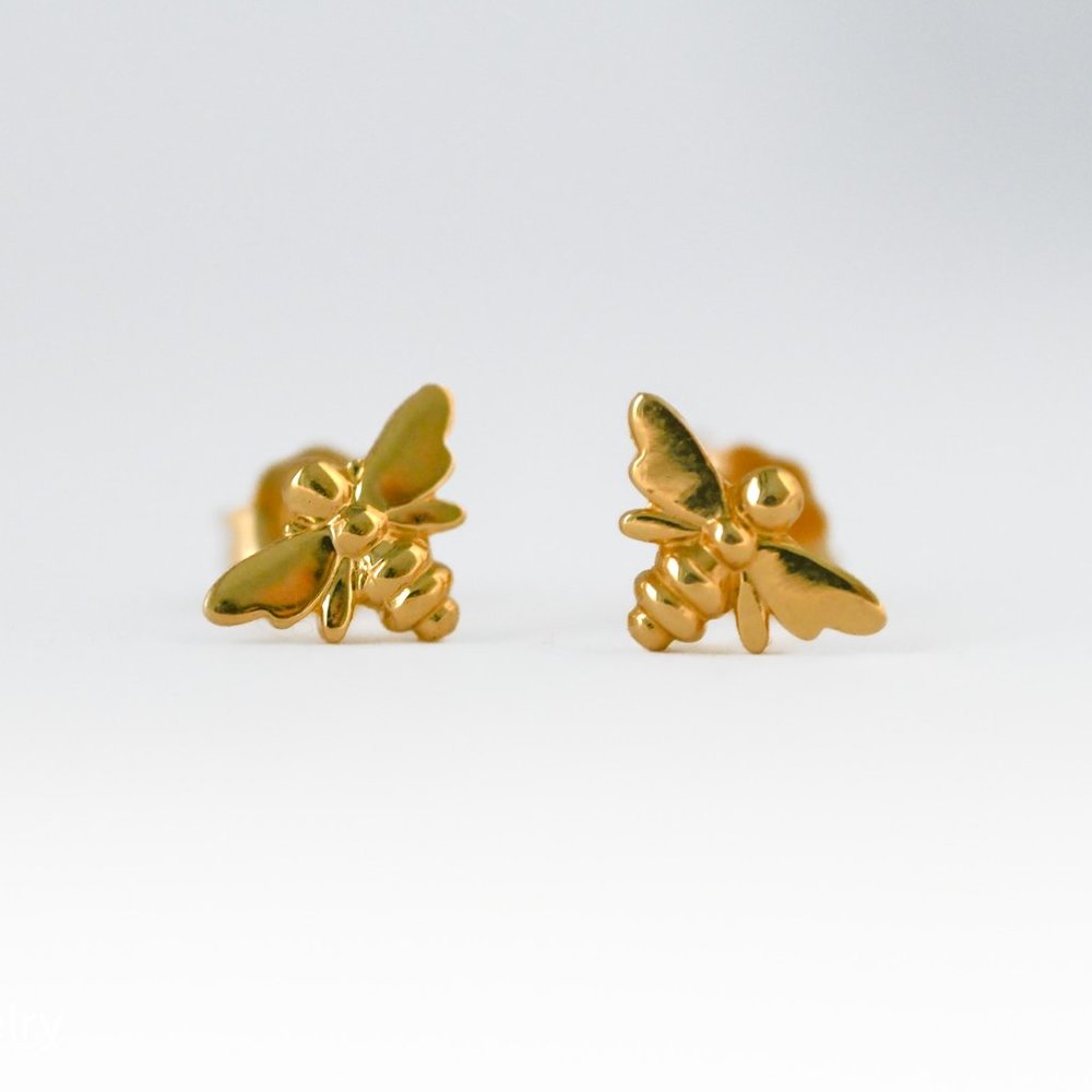 Solid 14K Yellow Gold Bee Stud Earrings.